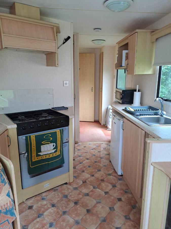 Cosy Caravan At Blackmoor Farm Ludchurch Экстерьер фото